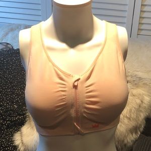 SheFit Seamless Sports Bra Size Luxe